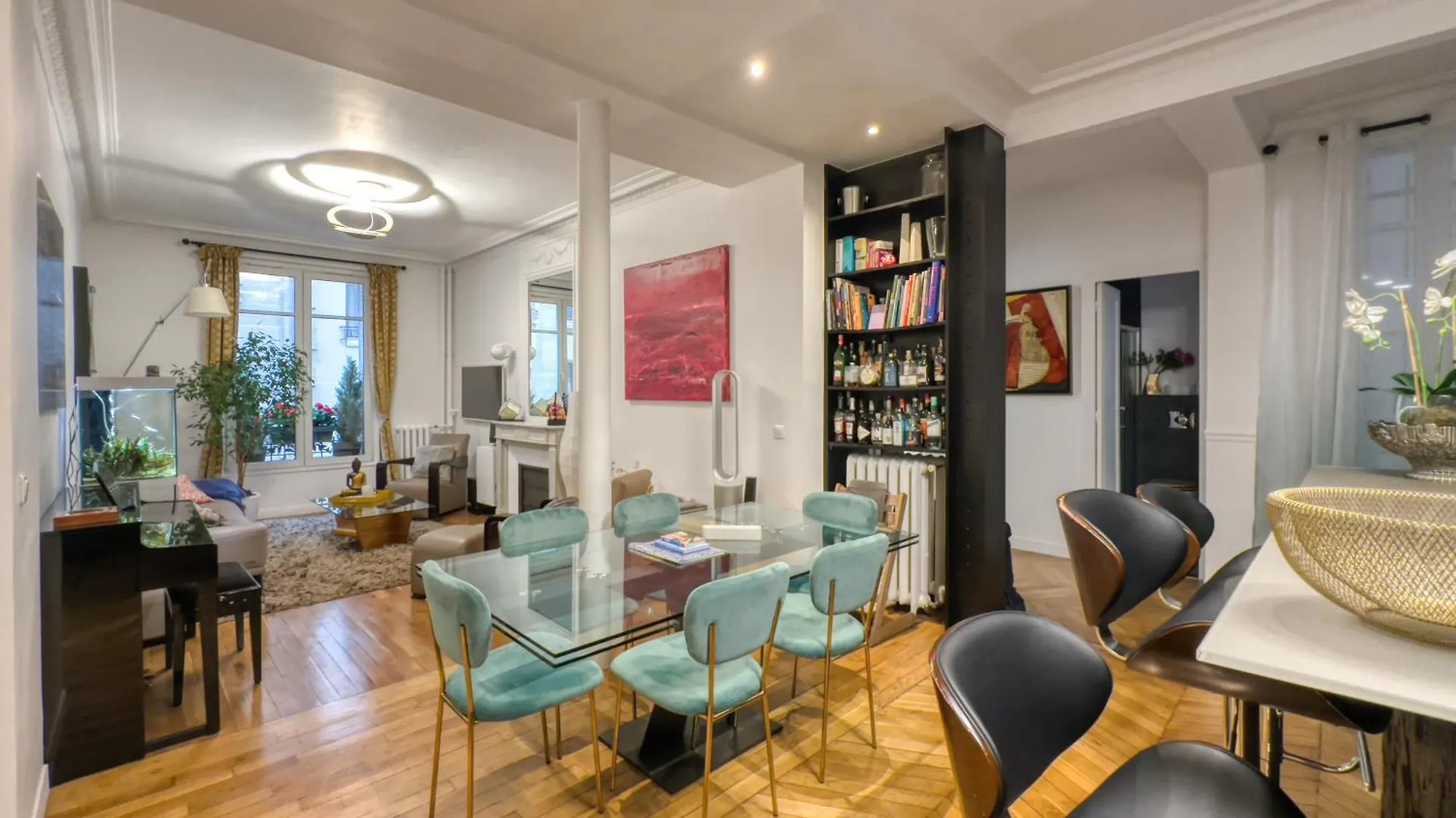 Apartment Luxury Place Near Champs Elysees