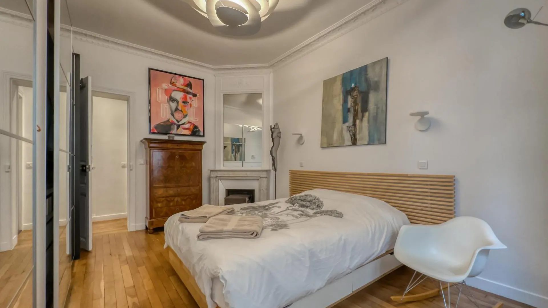 Apartment Luxury Place Near Champs Elysees