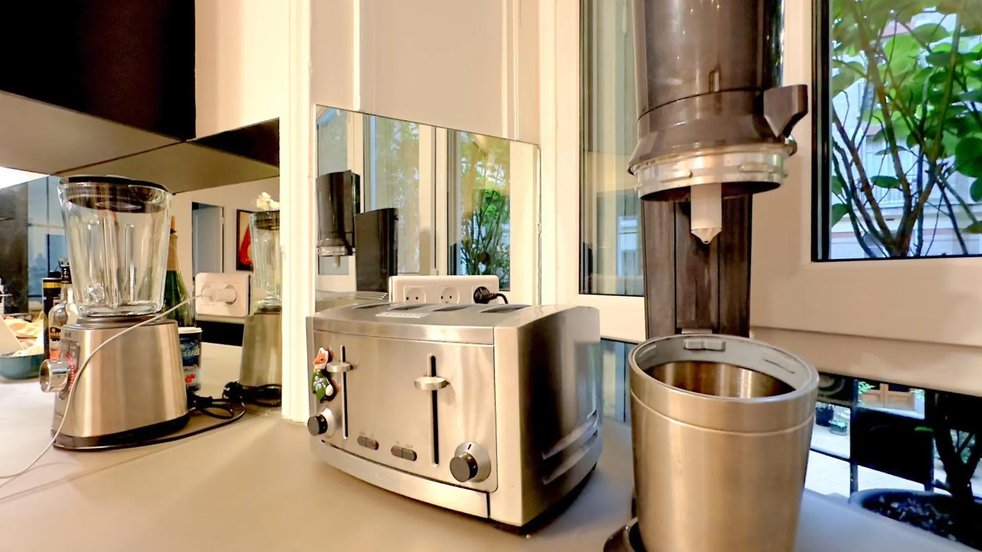 Apartment Luxury Place Near Champs Elysees